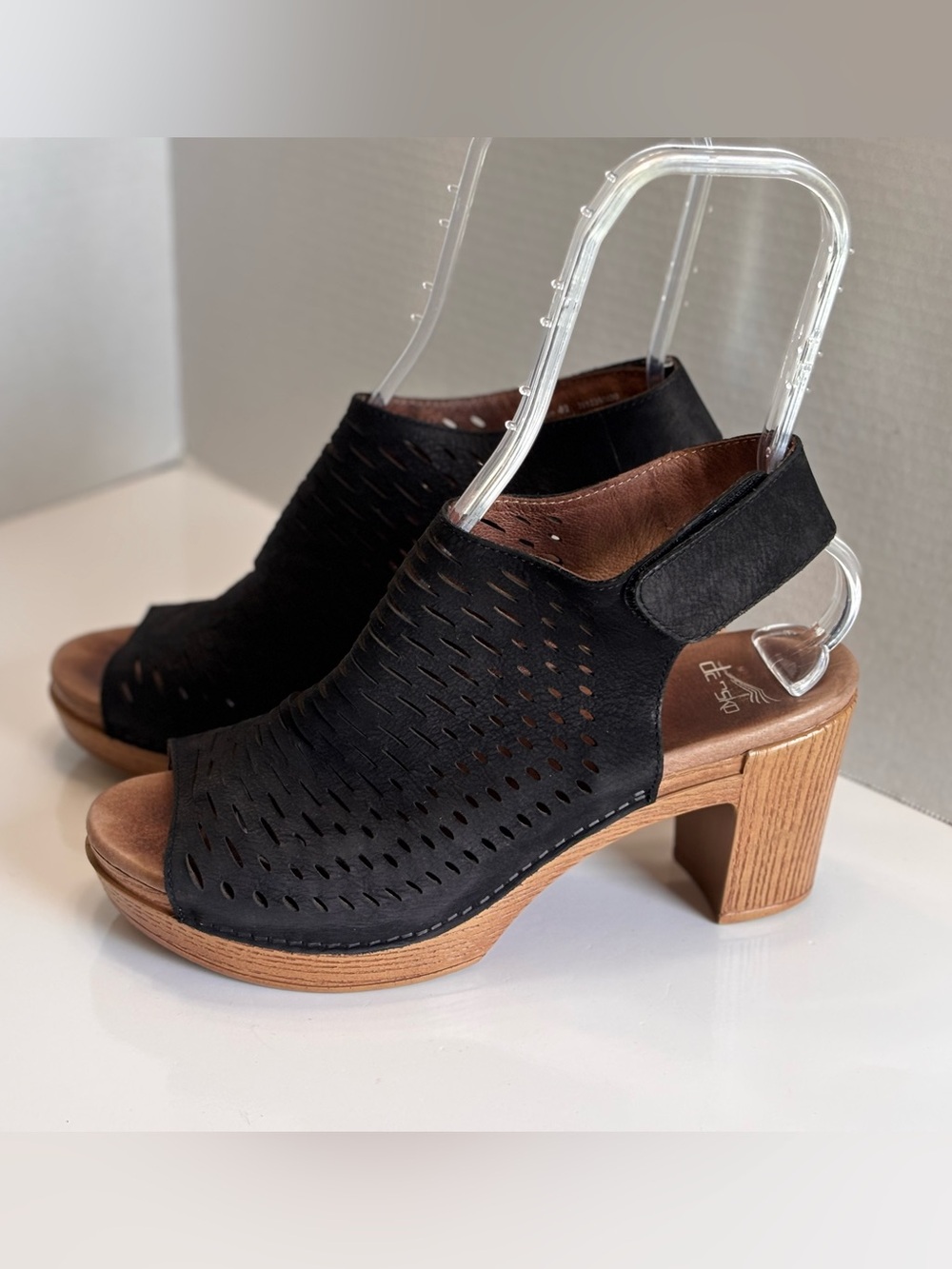 Dansko Danae Milled Nubuck Black Leather Women's Size 9.5 Heel Sandals Slingback - Picture 12 of 13
